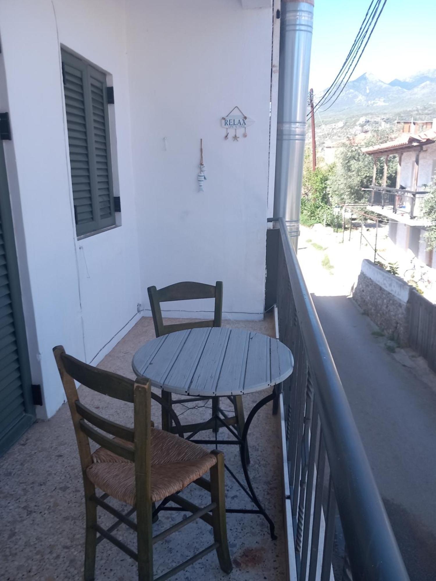 Stoupa Beachside Retro Apartment Exterior foto